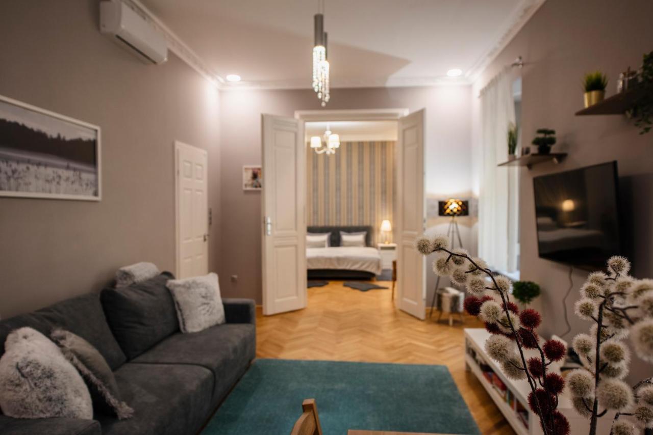 Jacks's - Free Parking Apartman Pécs
